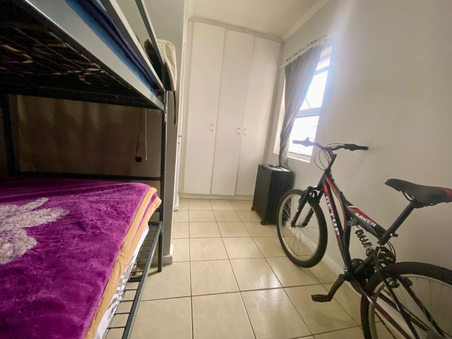 2 Bedroom Property for Sale in Maitland Western Cape
